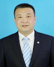 经万隆