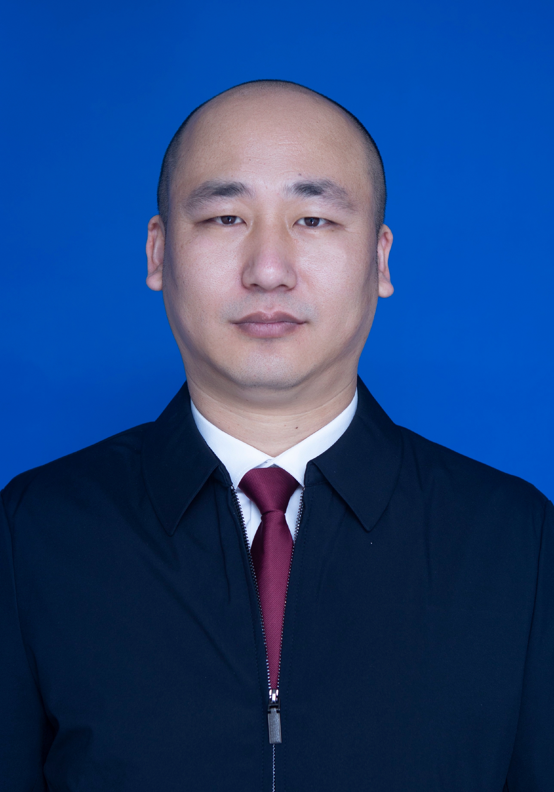 张立新